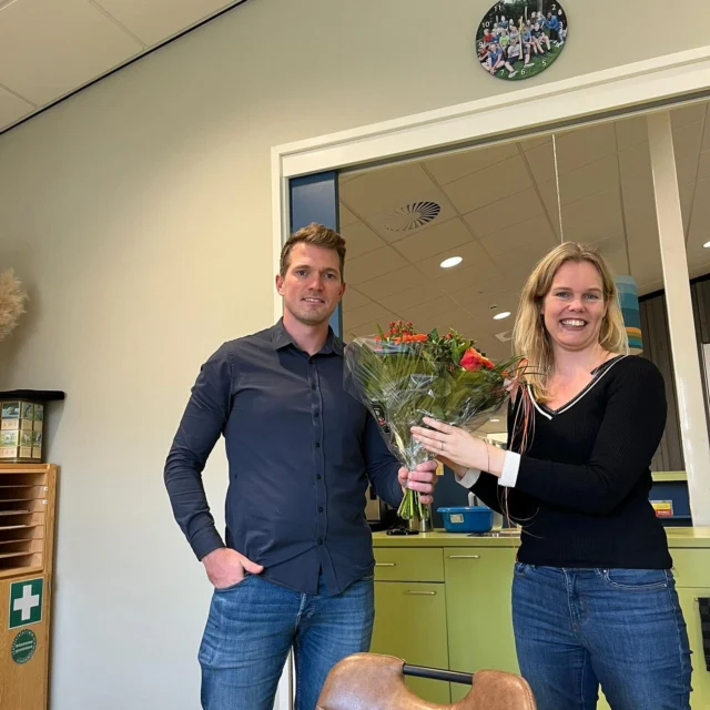 Esther is vandaag 12,5 jaar werkzaam bij Noorderbasis, wat een mooie mijlpaal! 💚 Op naar nog meer fijne jaren! ✨
